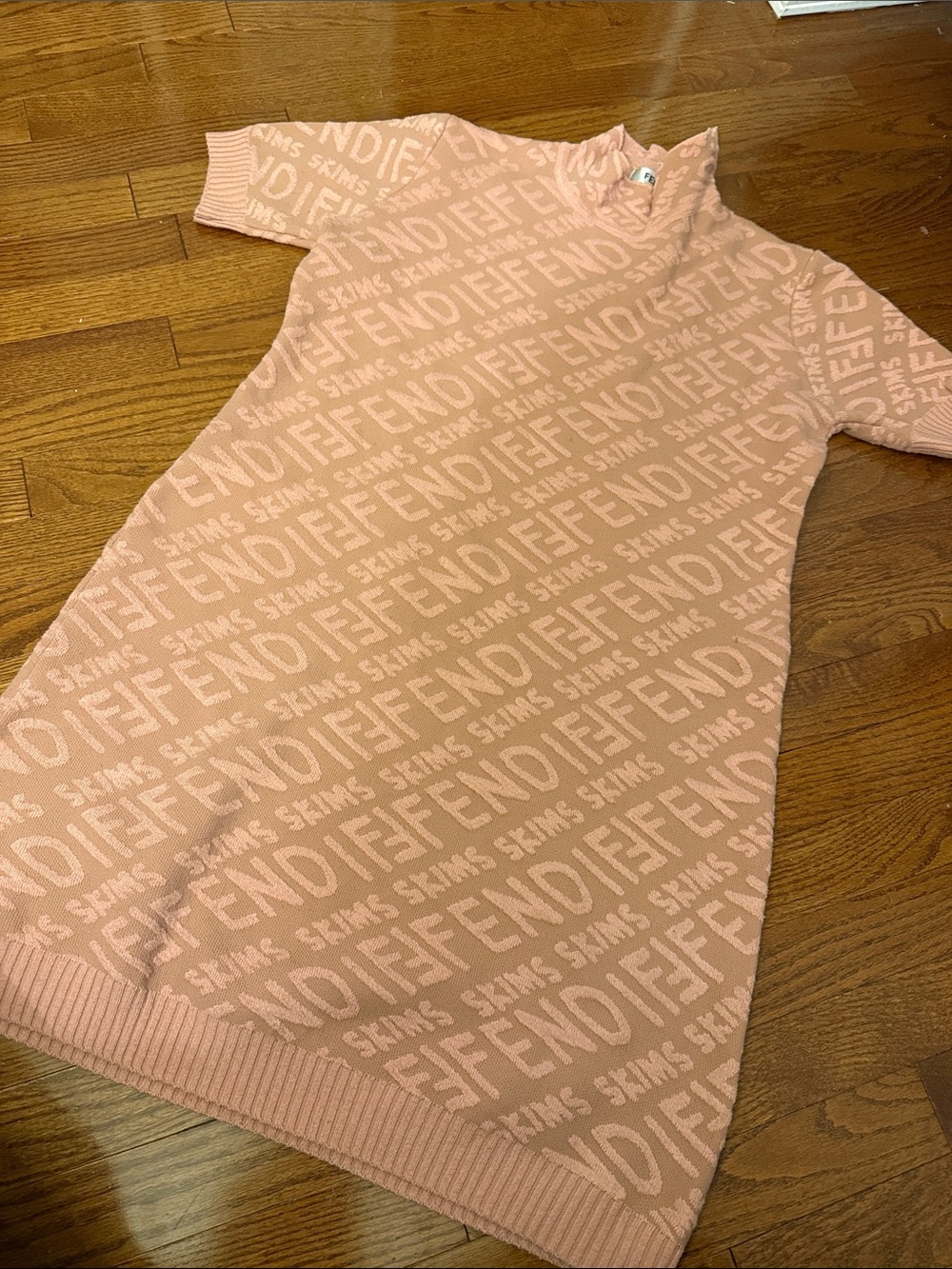 skims fendi dress L